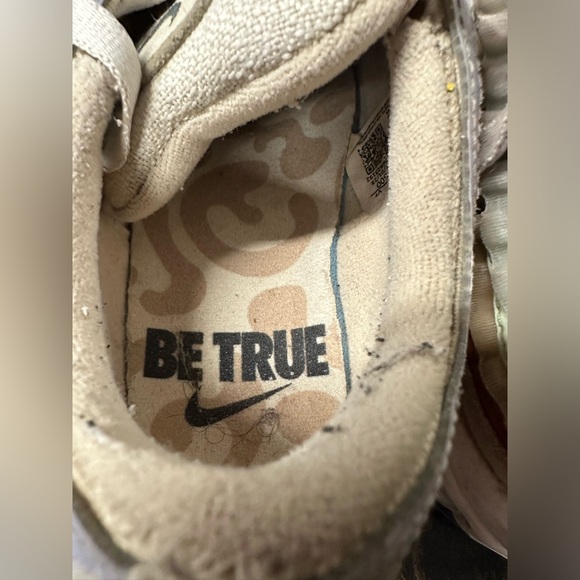 Nike Air Max 97 Be True Shoes - Picture 7 of 11